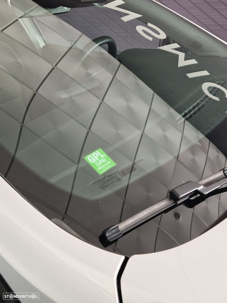 Renault Clio 1.0 TCe Evolution - 10