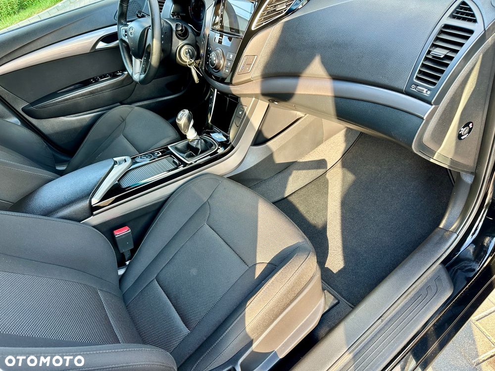 Hyundai i40 Kombi blue 1.6 Classic - 27
