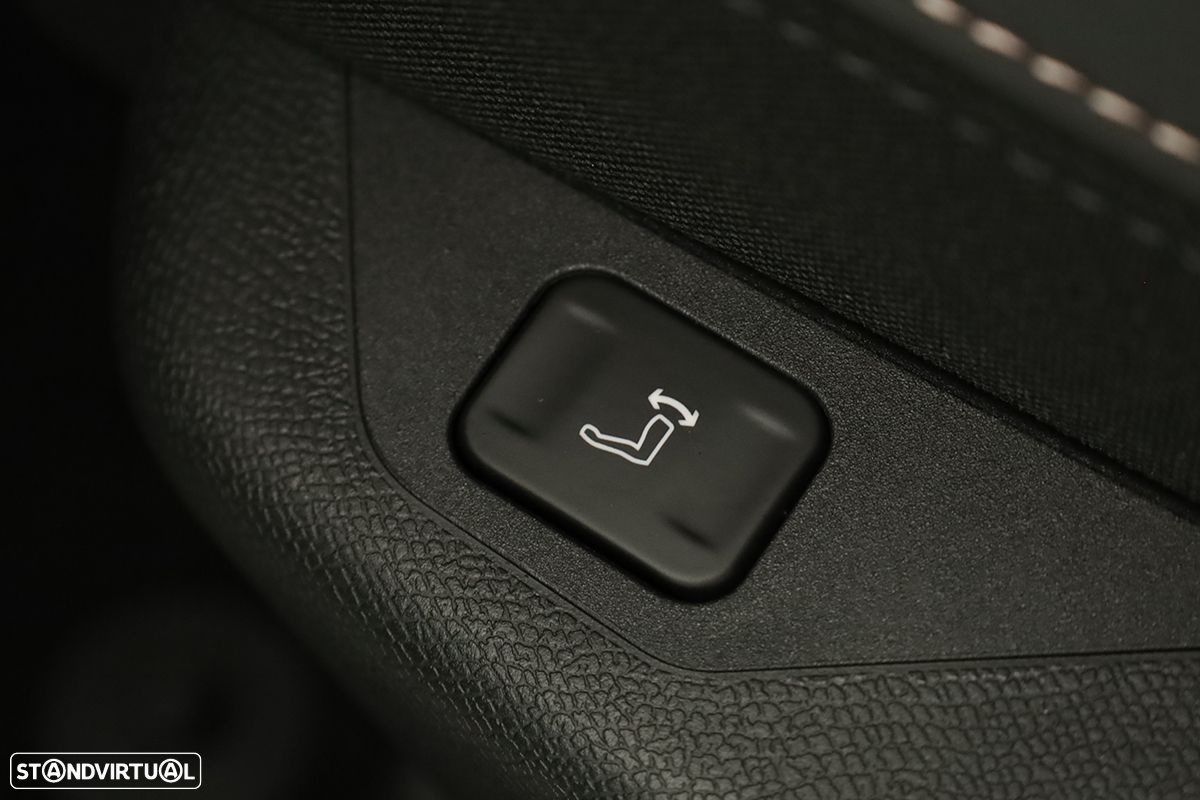 Peugeot 5008 1.2 Hybrid Allure e-DCS6 - 18
