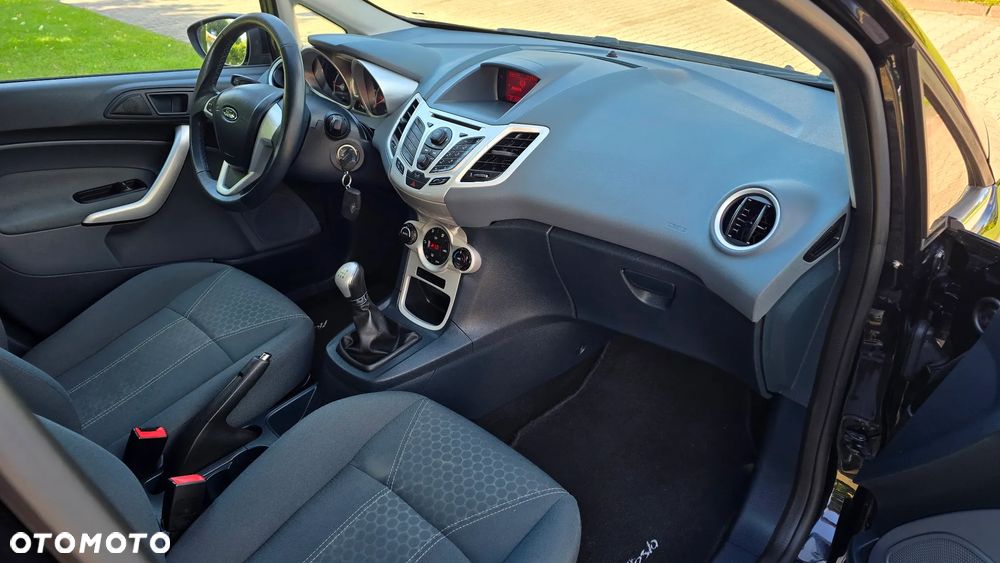 Ford Fiesta - 11