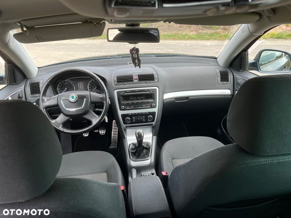 Skoda Octavia 2.0 TDI DPF 4x4 Scout - 17
