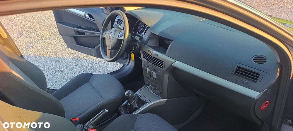 Opel Astra 1.4 Club - 22
