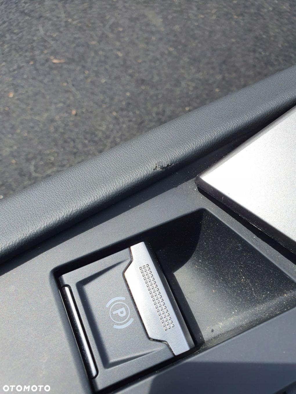 Podłokietnik TUNEL PEUGEOT 308 T10 9835860680 USB RĘCZNY ŁADOWARKA - 3