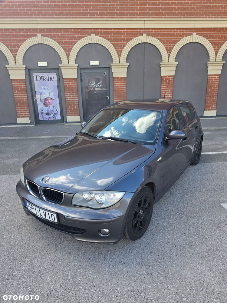 BMW Seria 1 120i - 8