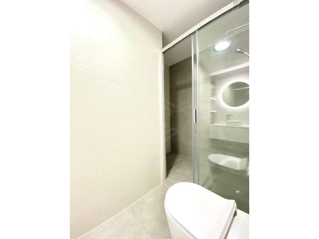 Apartamento T5 transformado em T3, vista sobre a cidade, Faro, Algarve - Grande imagem: 3/38