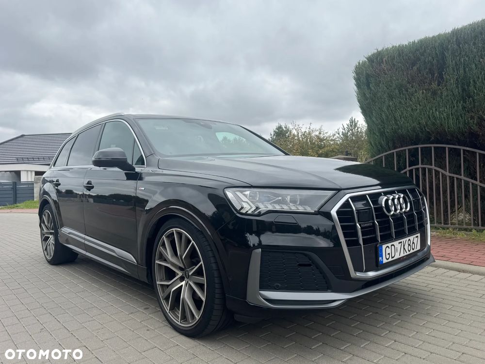 Audi Q7 - 1