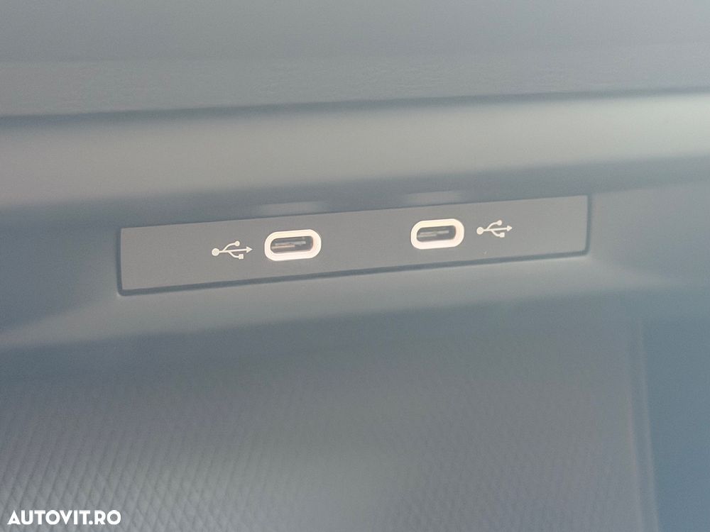 VOLKSWAGEN Golf 2024 — imagine 35