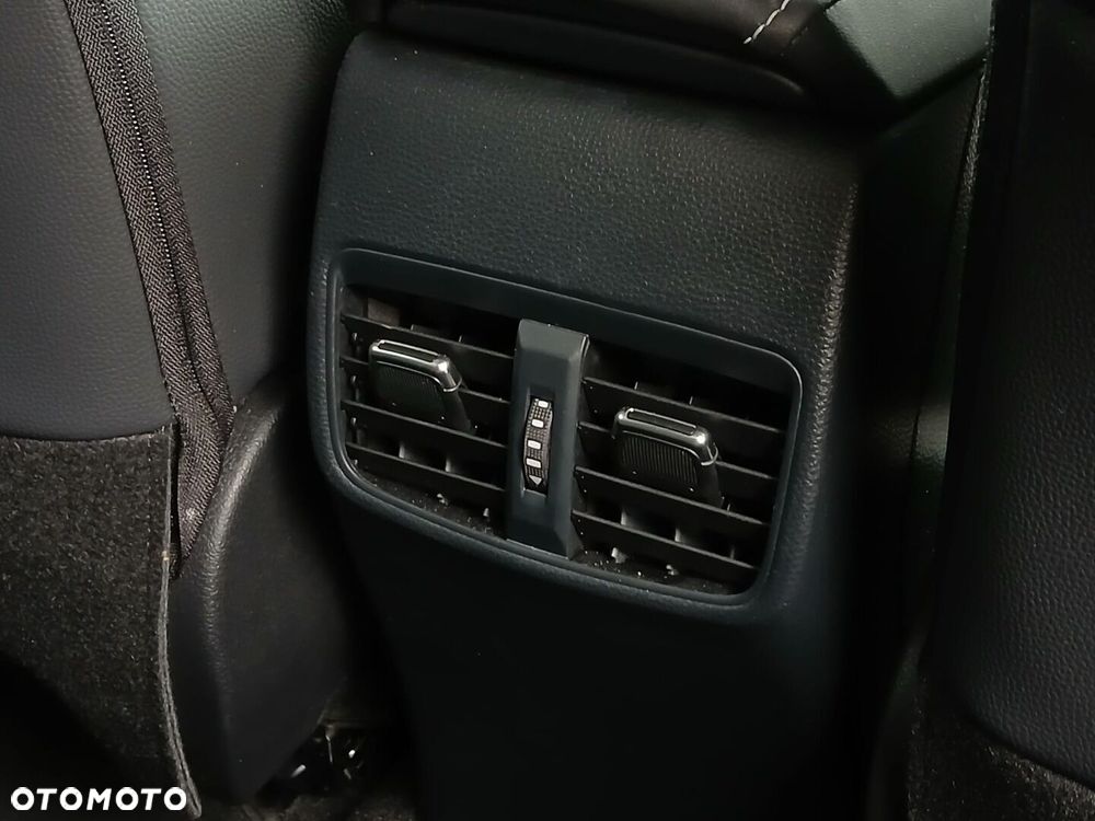 Toyota Corolla - 37