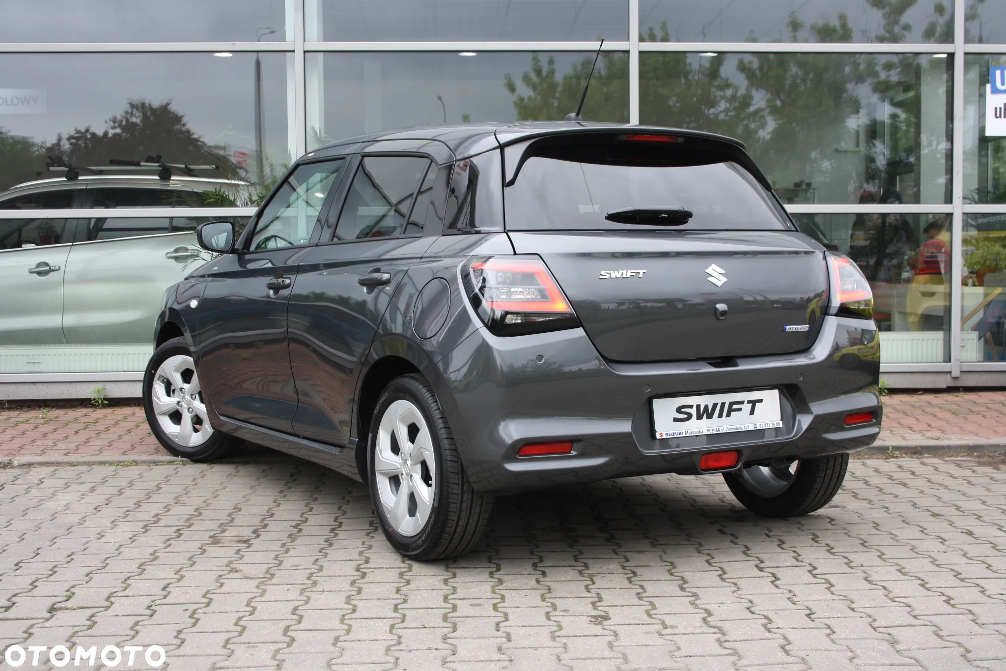 Suzuki Swift 1.2 Dualjet SHVS Premium Plus CVT - 5