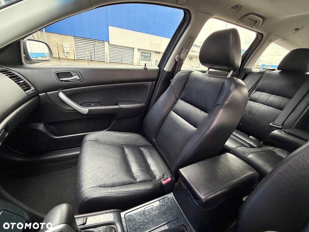 Honda Accord 2.4 Executive - 30