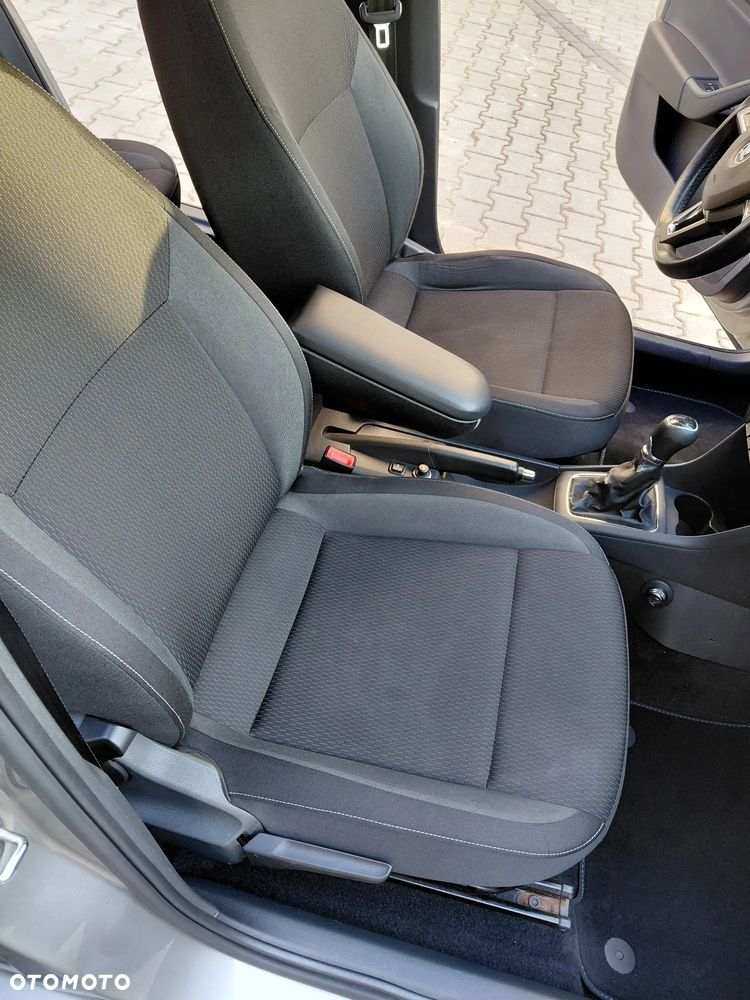 Skoda RAPID 1.2 TSI Ambition - 10