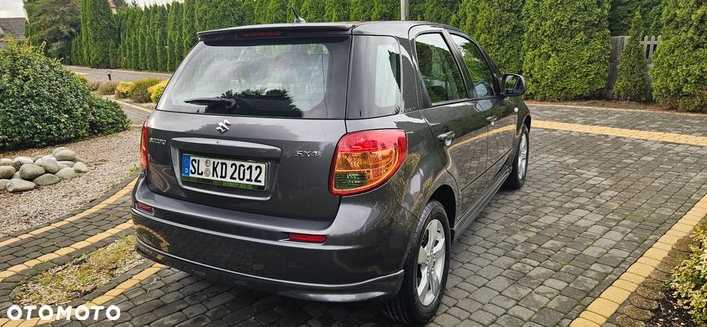 Suzuki SX4 1.6 VVT 4x2 City - 29