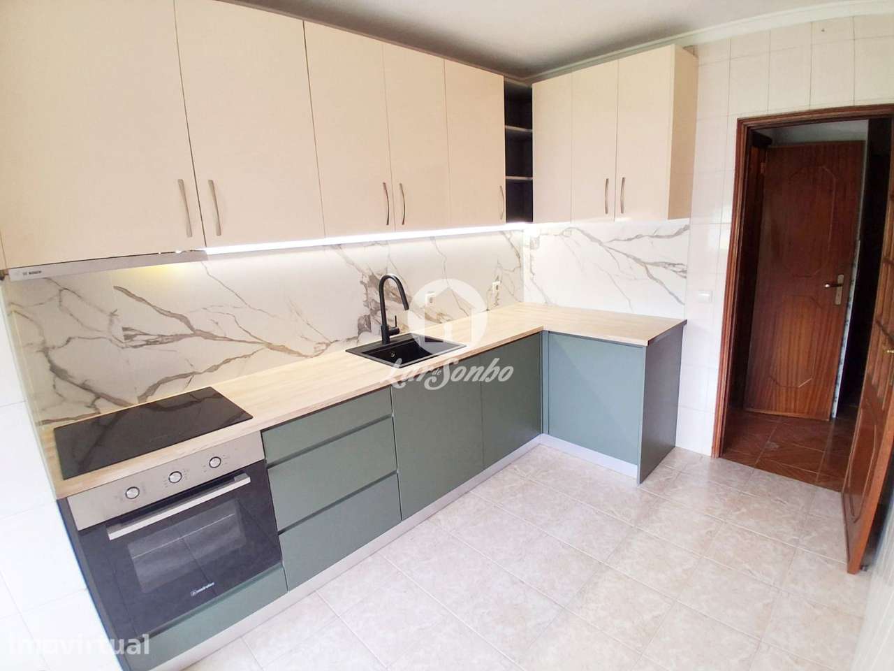 Apartamento T3 com duas frentes, garagem/box e remodelação em curso... - Grande imagem: 3/22