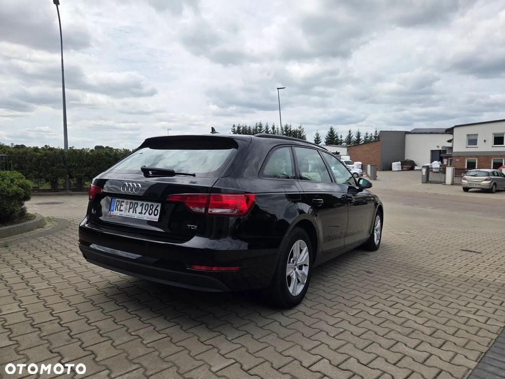 Audi A4 Avant 2.0 TDI S tronic design - 4