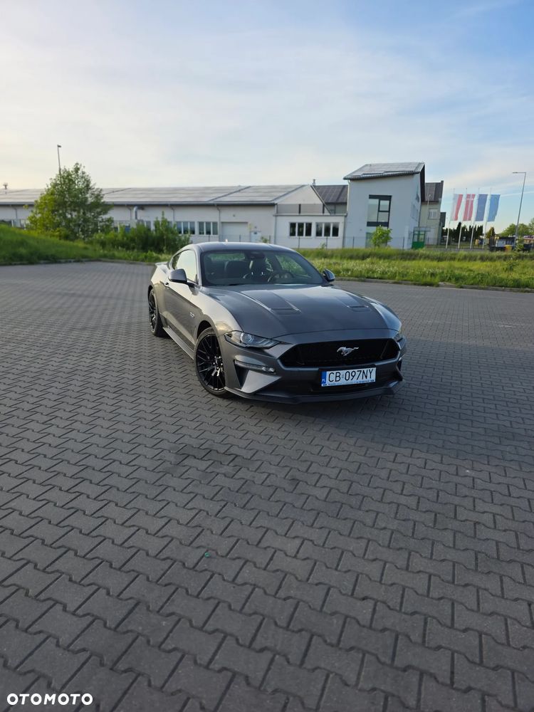 Ford Mustang 5.0 V8 GT - 2