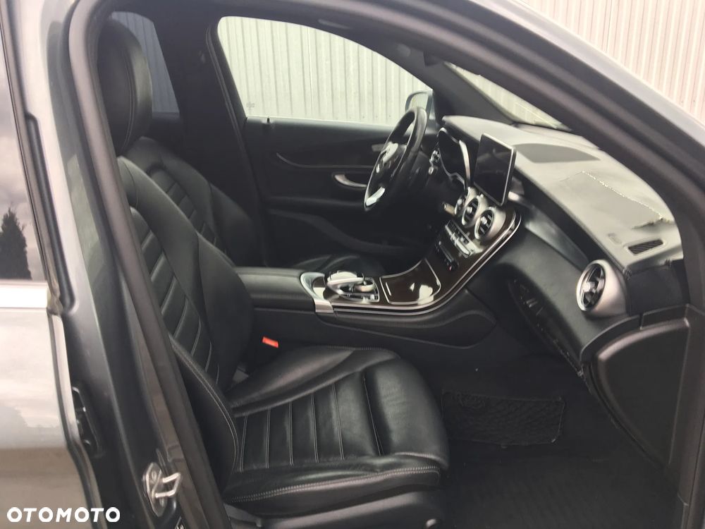 Mercedes-Benz GLC - 9