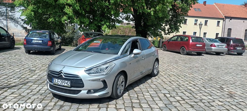 Citroën DS5 ver-2-0-hdi-hybrid4-sportchic-mcp - 2