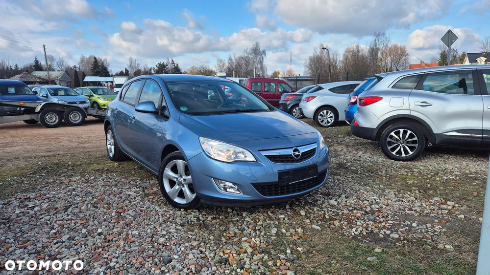 Opel Astra 1.4 Turbo - 1