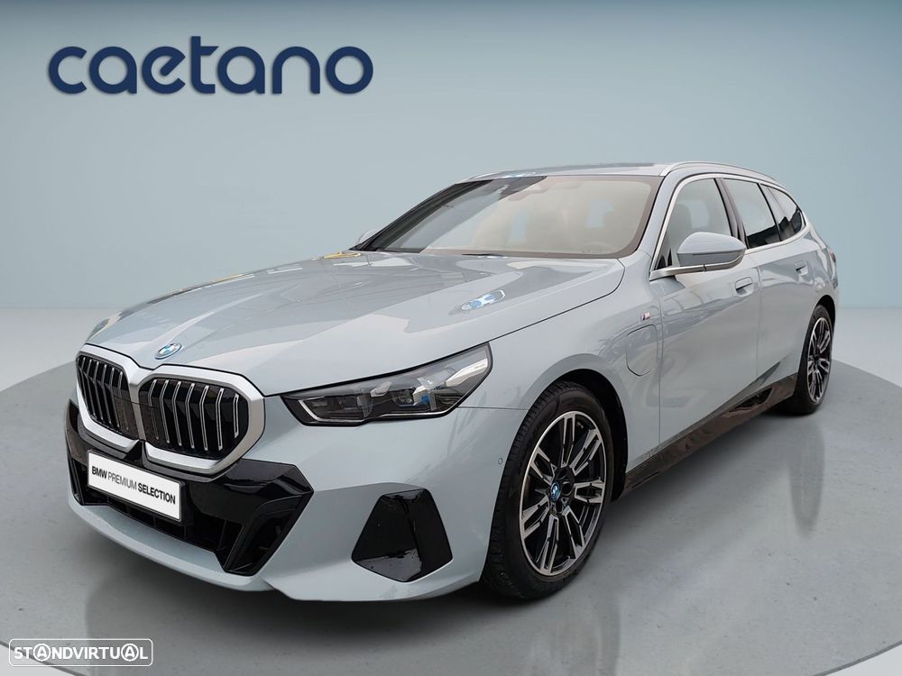 BMW 530 e Pack Desportivo M - 1