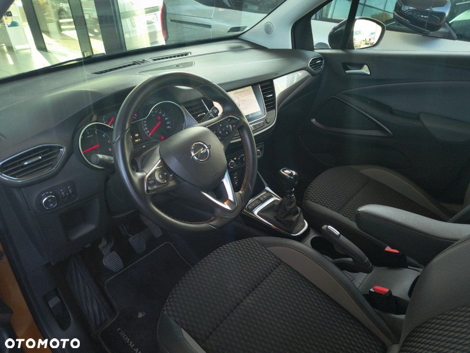 Opel Crossland X - 12