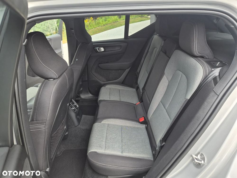 Volvo XC 40 - 9