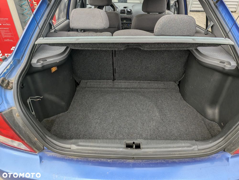Hyundai Accent 1.5 Comfort - 12