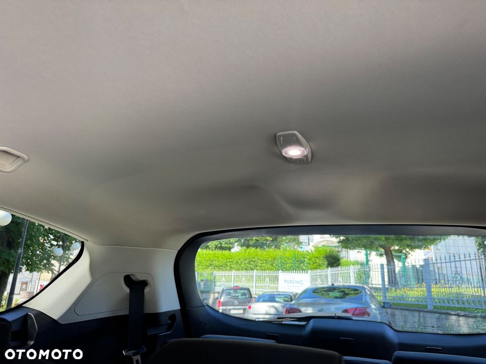 Ford S-Max - 21