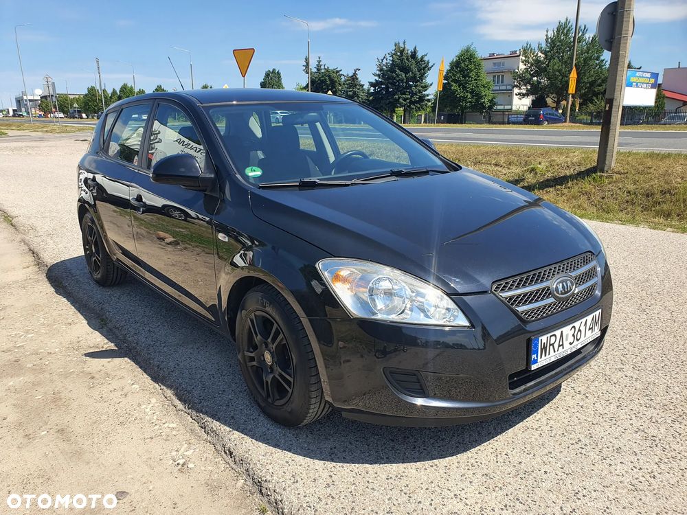 Kia Ceed 1.4 CVVT Attract - 3