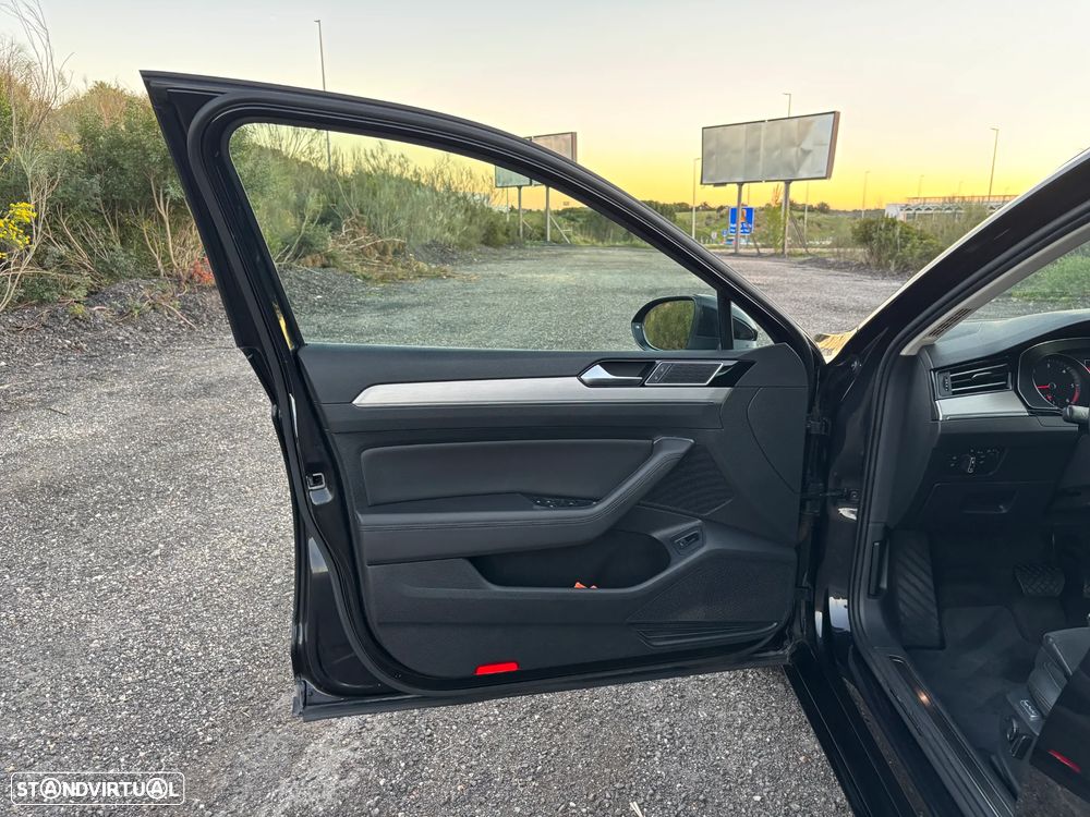 VW Passat 2.0 TDI Highline DSG - 11