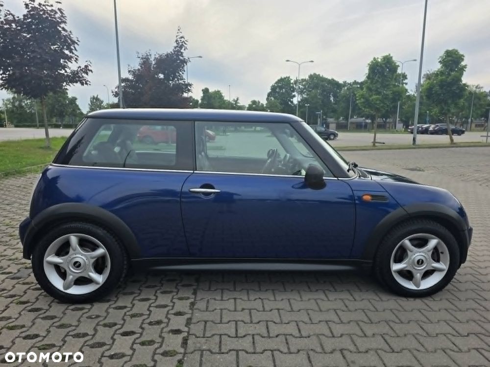 MINI ONE - 10