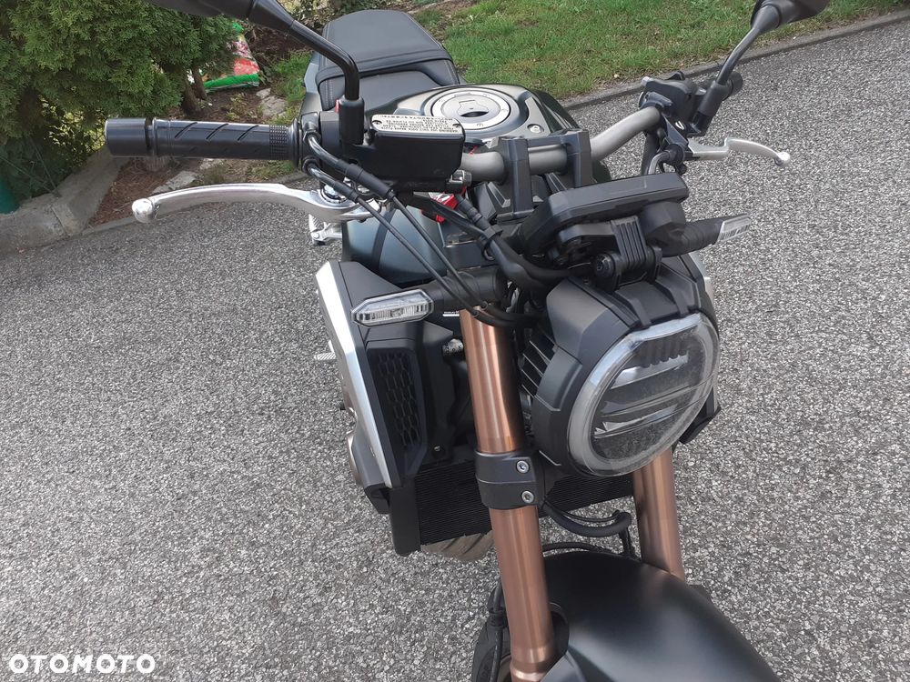 Honda CB - 21
