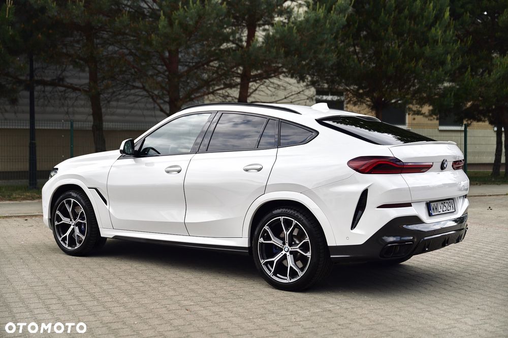 BMW X6 xDrive40d mHEV - 9