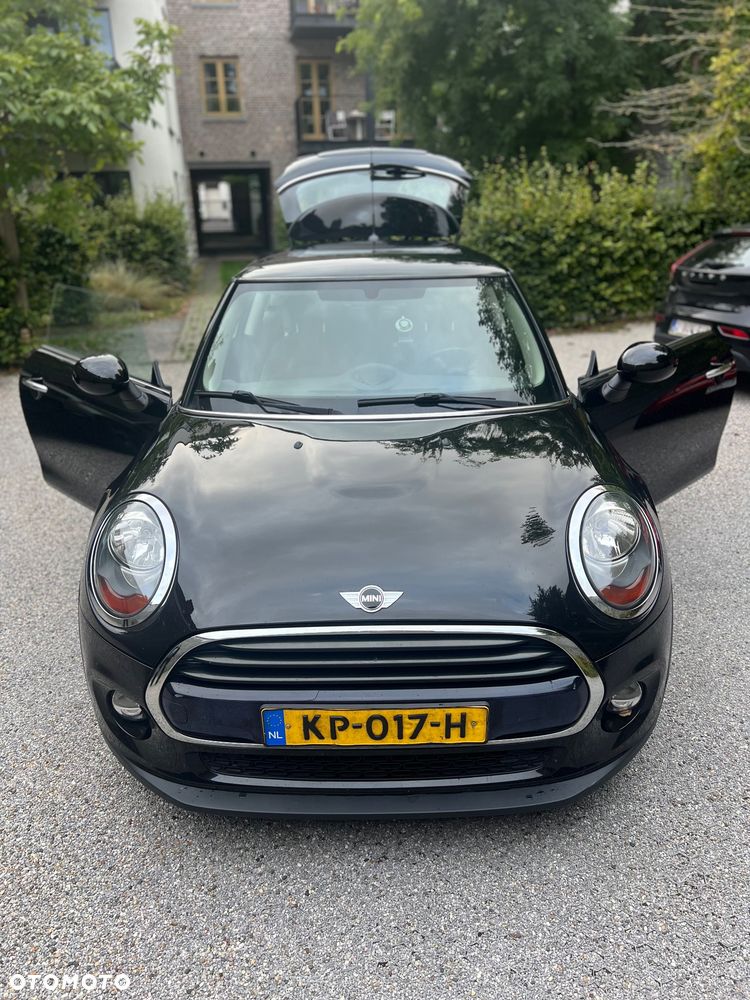 MINI Cooper Standard - 3