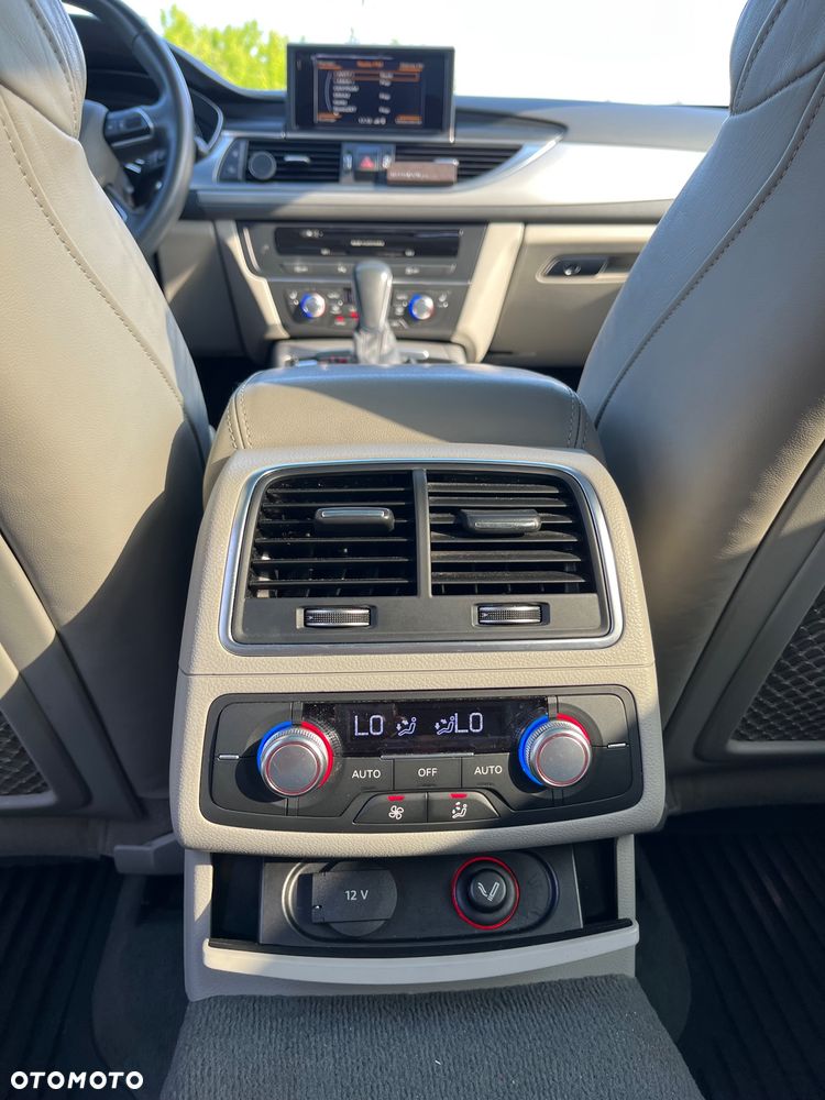 Audi A6 Avant 2.0 TDI Ultra DPF S tronic - 14