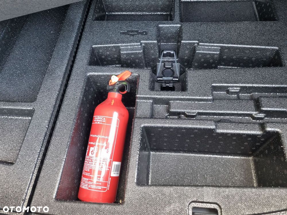 Lexus UX 200 GPF Business Edition 2WD - 25