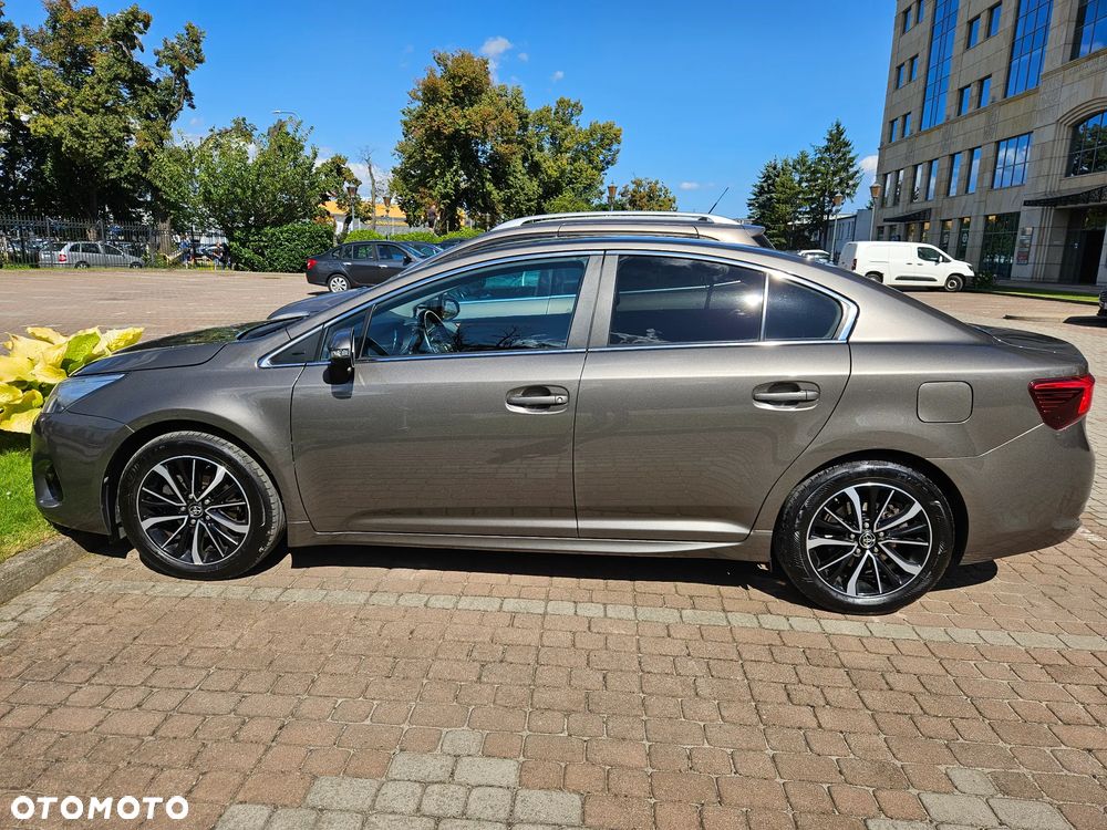 Toyota Avensis 1.8 Premium MS - 1