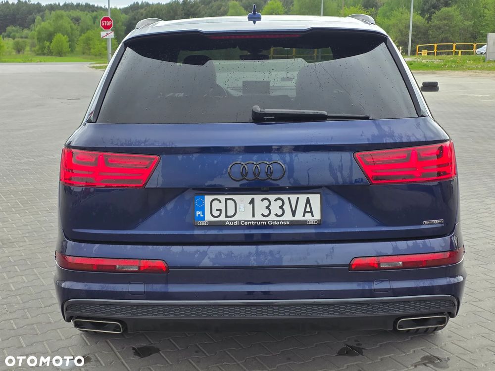 Audi Q7 - 4