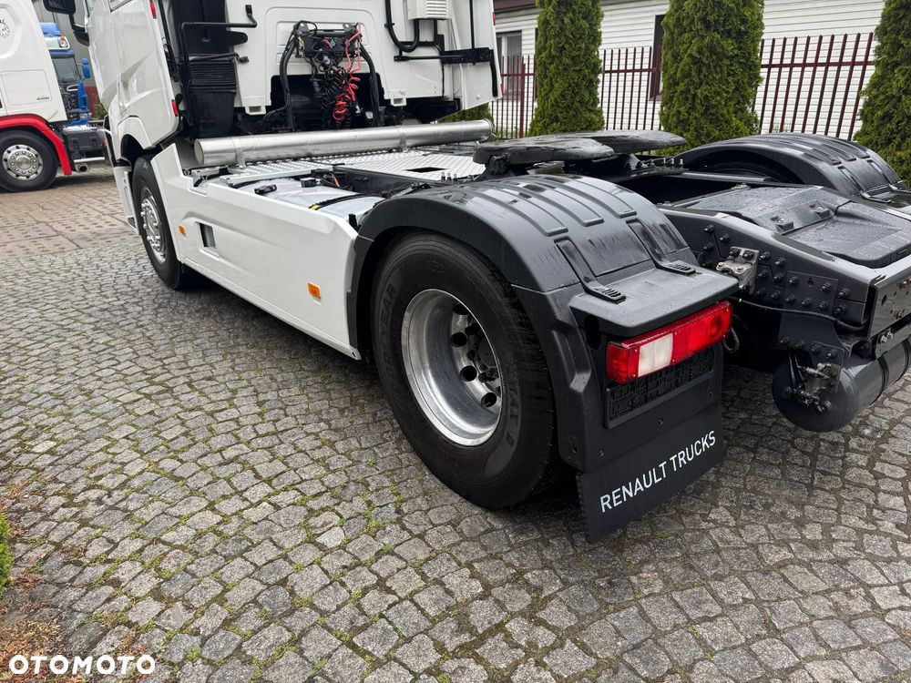 Renault T480 - 7