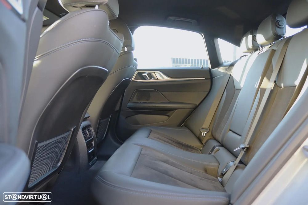 BMW i4 eDrive35 Pack Desportivo M - 30