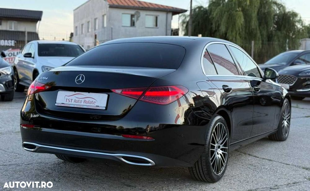 Mercedes-Benz C - 9