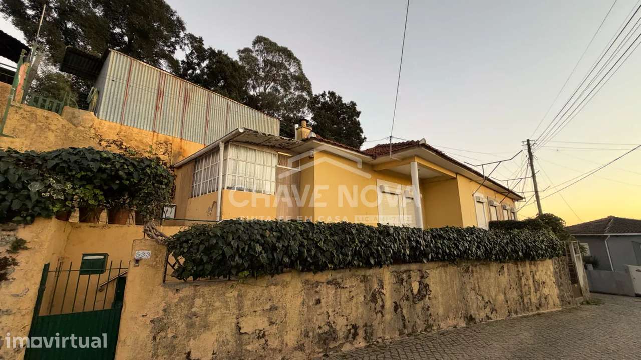 2 Moradias T2 c/ Logradouro e Terreno Urbano (600m2) em Perosinho - Grande imagem: 2/10