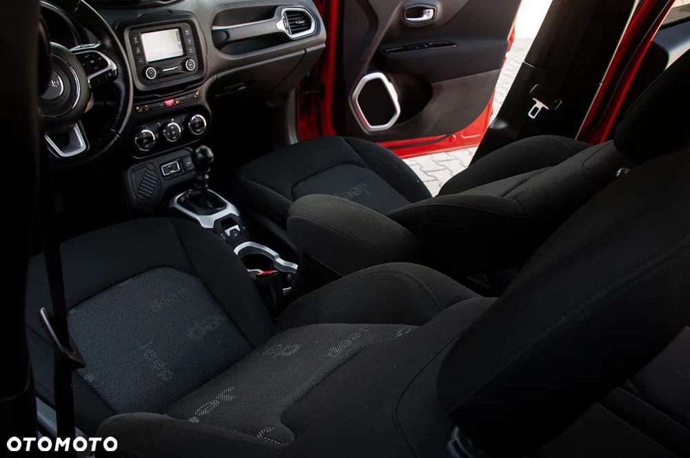 Jeep Renegade 1.4 MultiAir Limited - 28