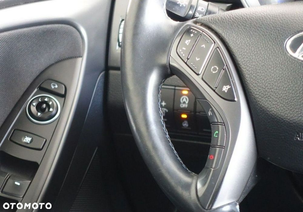 Hyundai i30 1.6 CRDi BlueDrive Go - 27