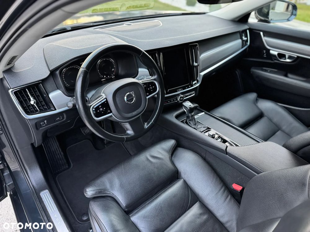 Volvo V90 - 25