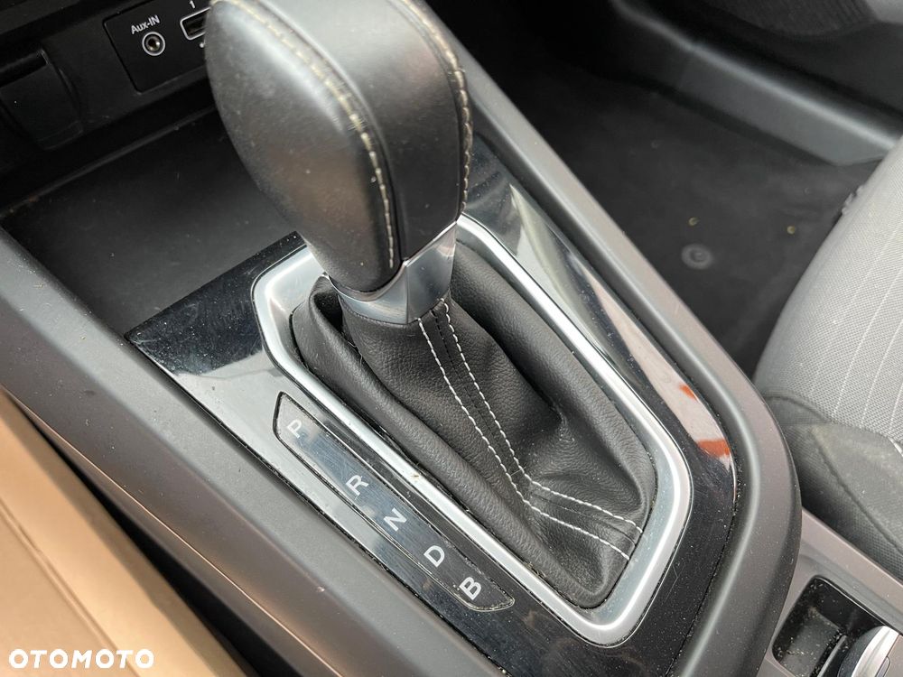 Renault Arkana 1.6 E-TECH Zen MMT - 18