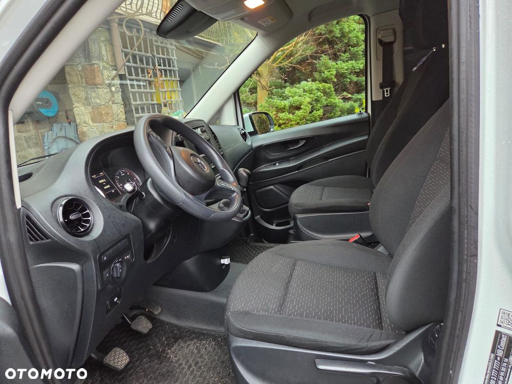 Mercedes-Benz VITO - 11