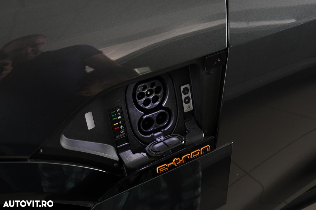 Audi e-tron Sportback 55 quattro - 22