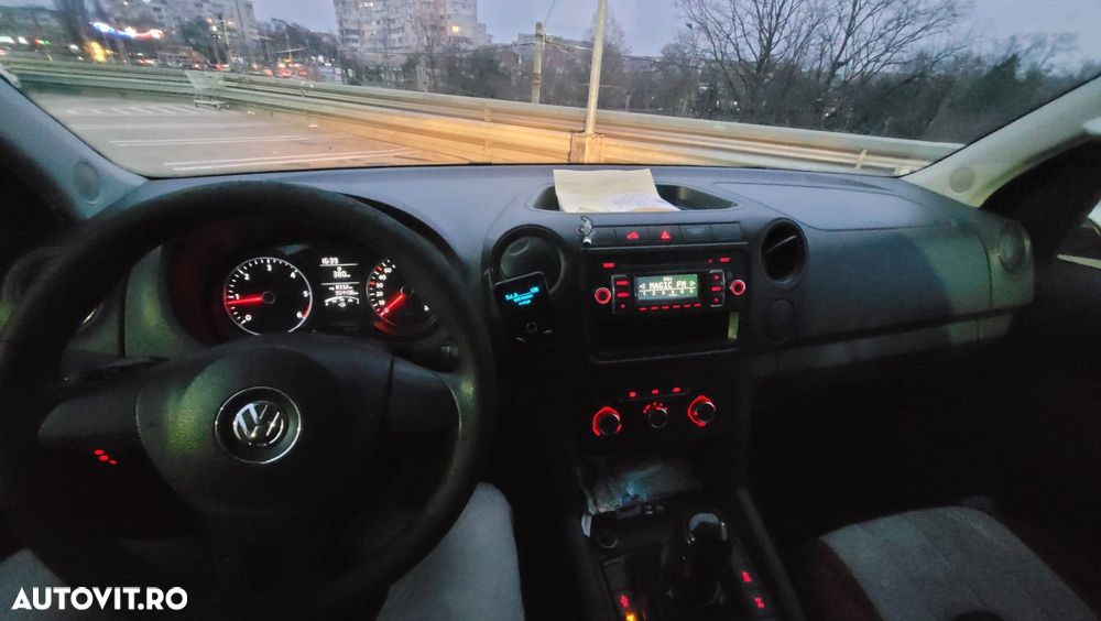 Volkswagen Amarok 2.0 TDI 4x4 Cabina Dubla - 6