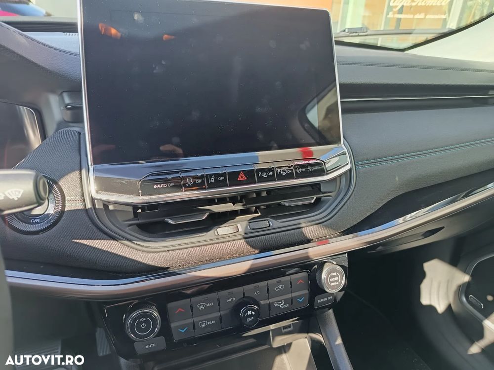 Jeep Compass - 14