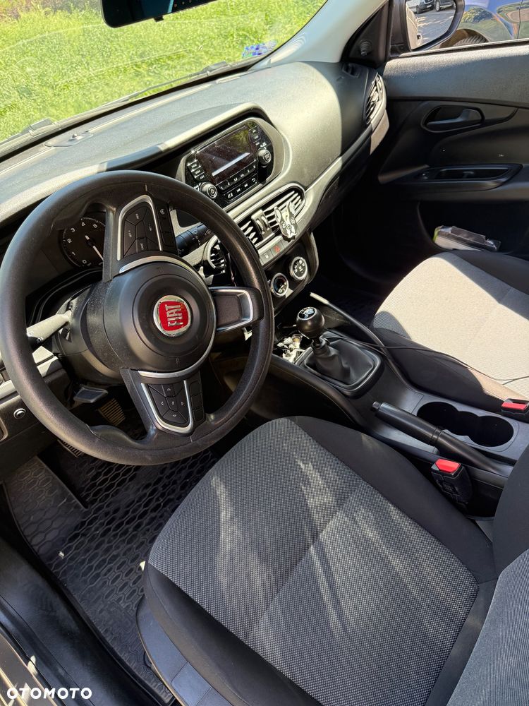 Fiat Tipo 1.4 16v Lounge EU6d - 14